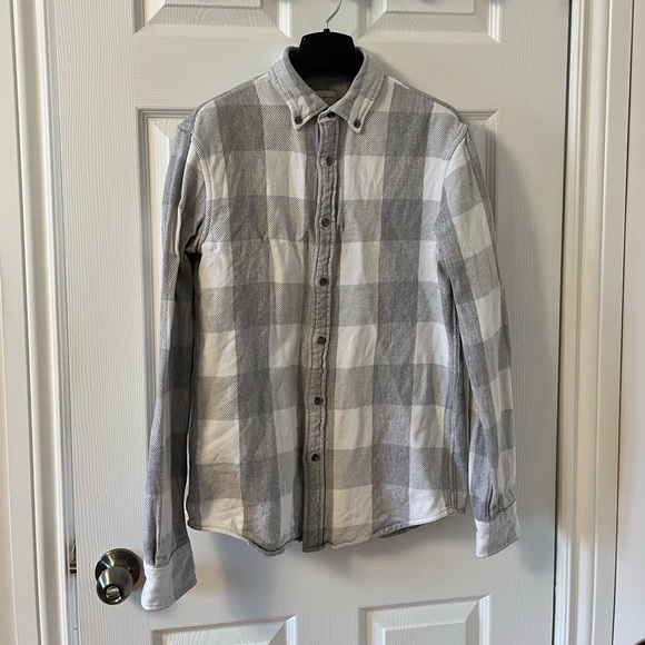 Mens Club Monaco Plaid flannel Shirt - Picture 2 of 6